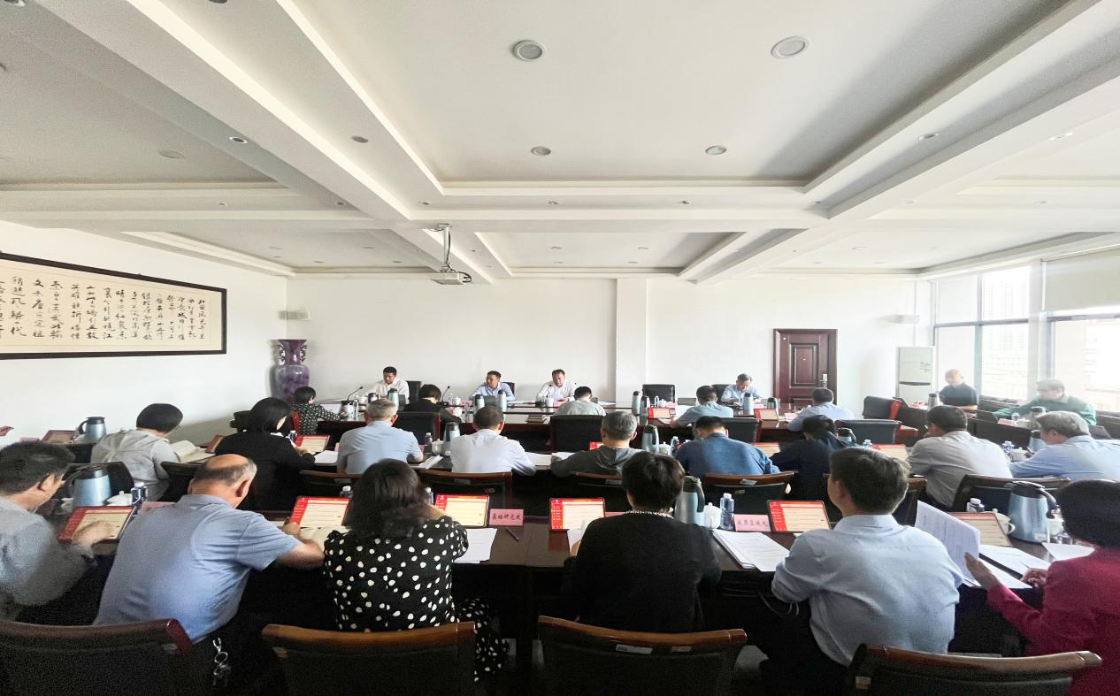 省科技厅党组理论学习中心组举行集体学习研讨